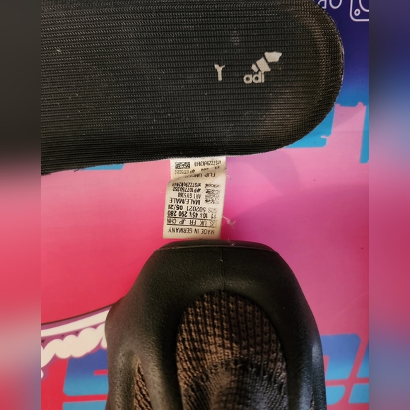 Yeezy 450 cinder size 11 - Picture 5 of 8